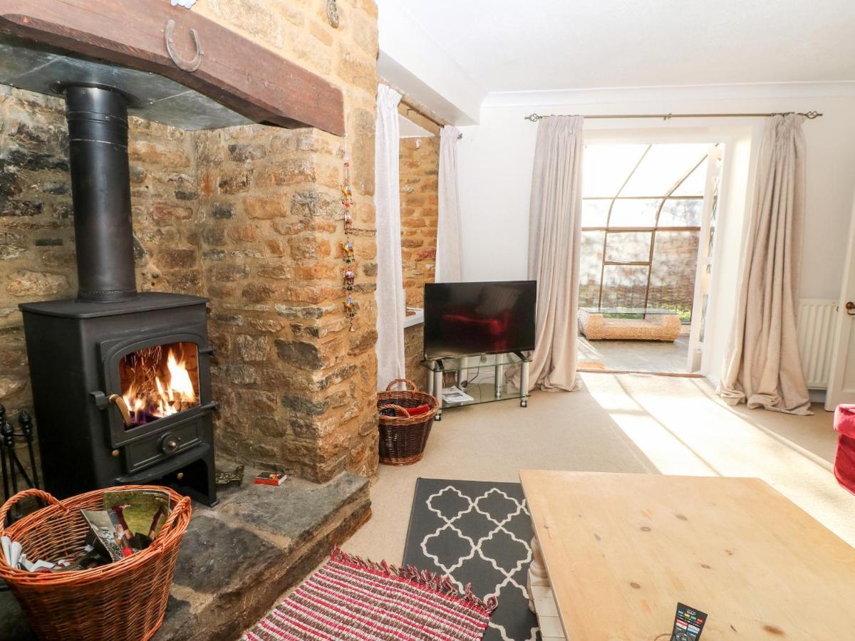 Stone Wheel Cottage Hook Norton Exterior photo